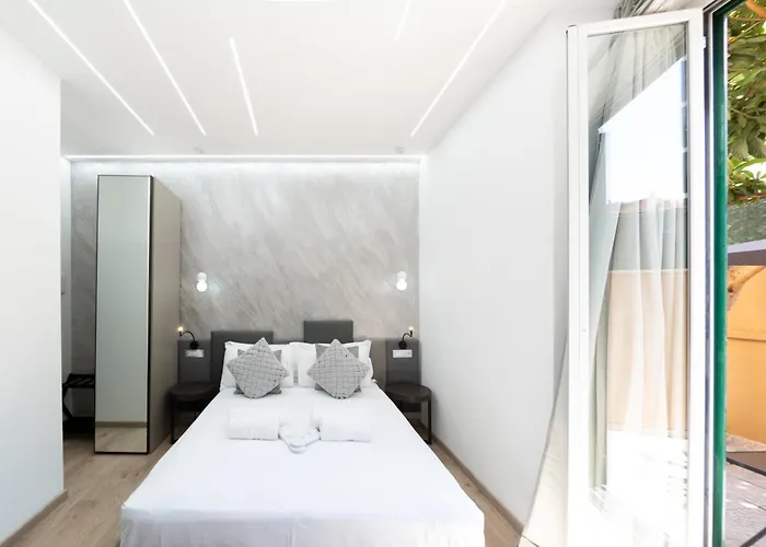 Olimpico Luxury Oda ve Kahvaltı 4*